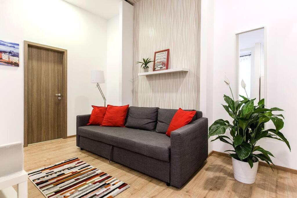 Designer Dream Home In The Ruin Bar District W A/C Budapest Esterno foto